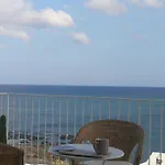 Sargo, Vistas Espectaculares Entre Mar Y Volcan Daire *